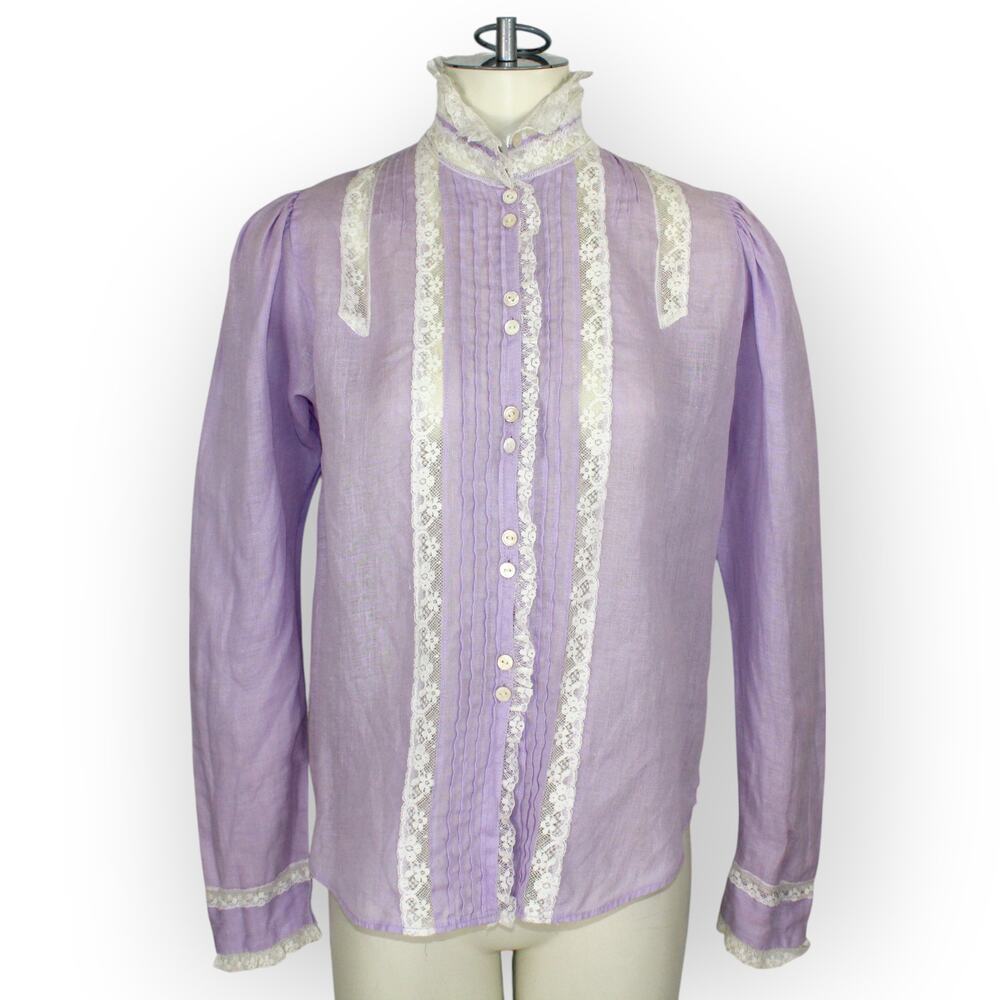 (S) Vintage VictoriaFalls Blouse Irish Linen Lace Lavender Romantic 70s RenaGill